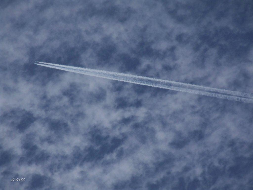 Canada Man-Made Skies April 15, 2012